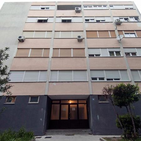 New Apartment Neda Омиш Экстерьер фото